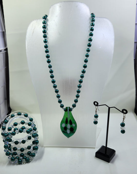 Handmade Necklace, Bracelet and Earrings Set - Dark Green & Clear Crystal